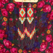Load image into Gallery viewer, Square Peyote Fringe