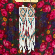 Load image into Gallery viewer, Square Peyote Fringe