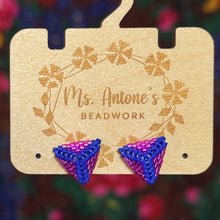 Load image into Gallery viewer, Micro Peyote stitch triangles