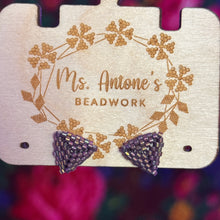 Load image into Gallery viewer, Micro Peyote stitch triangles